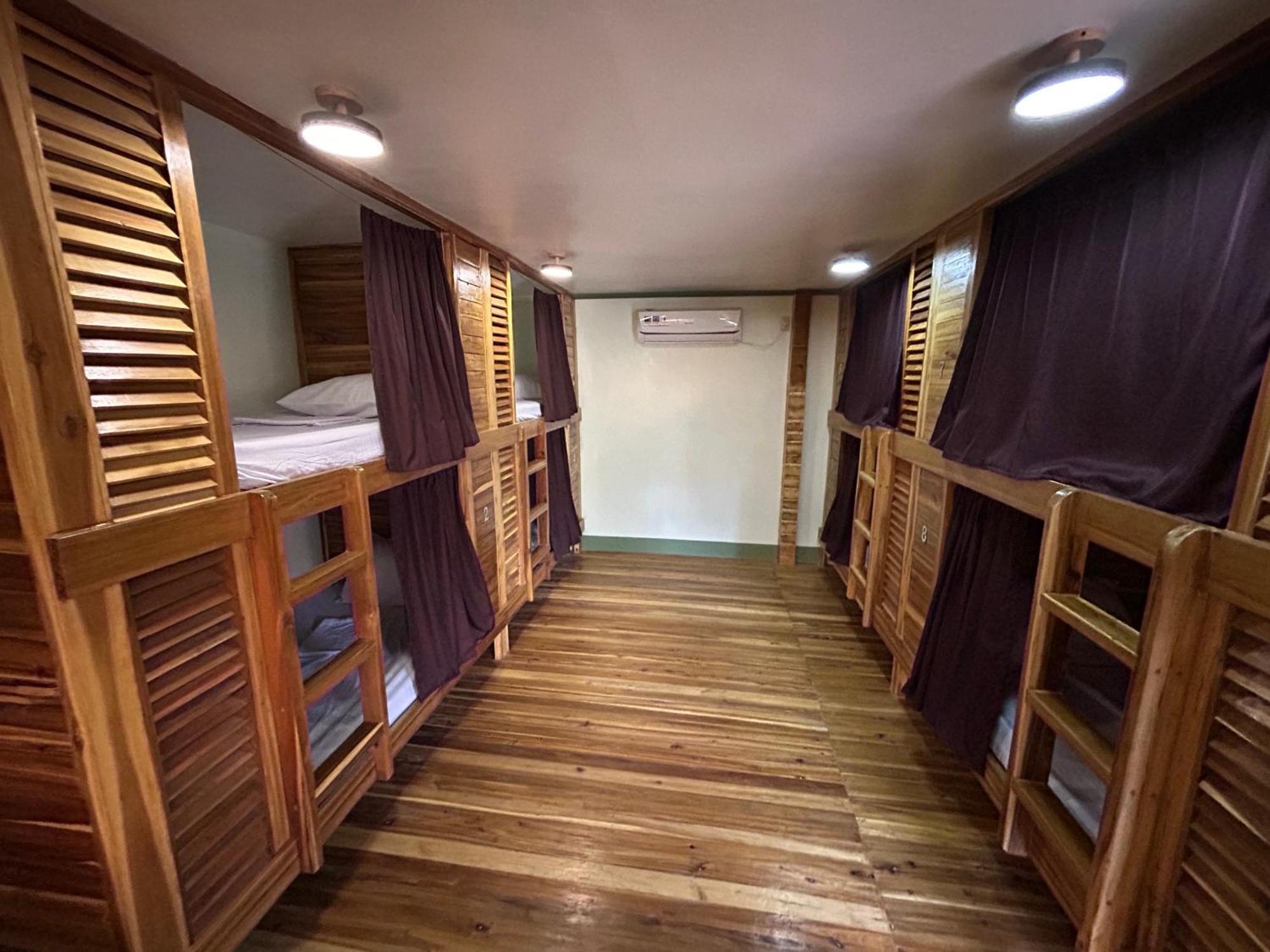 Islanders Hostel Port Barton San Vicente  Ngoại thất bức ảnh